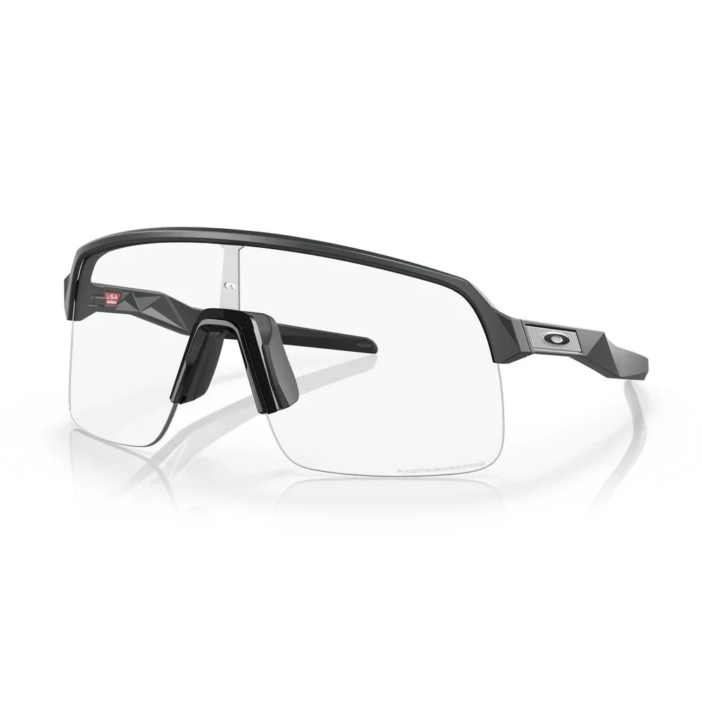 Lunettes de soleil Oakley Sutro Lite – Transparent/Noir Iridium Photochromic