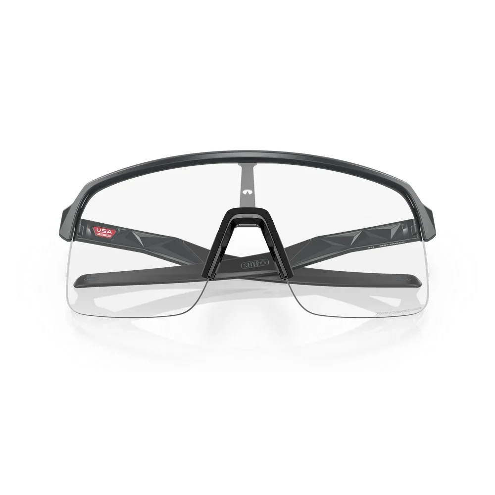 Lunettes de soleil Oakley Sutro Lite – Transparent/Noir Iridium Photochromic - Image 5